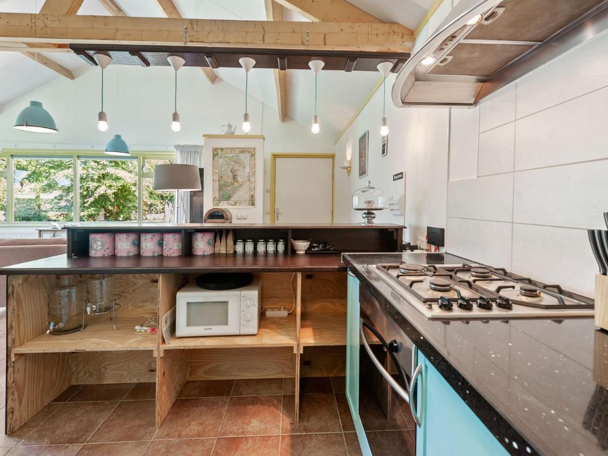 Enticing Holiday Home In Eastermar Near Burgumer Mar Lake Hoogzand Luaran gambar